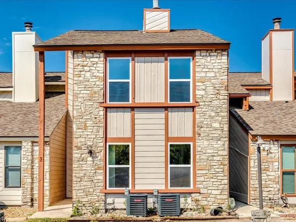 3 Cypress Fairway Vlg, Wimberley, TX 78676