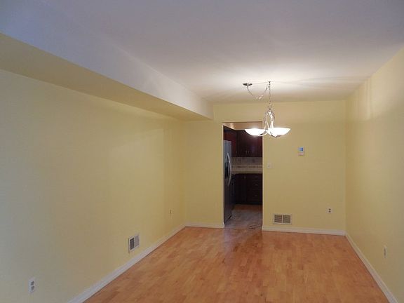 5th image of 287 Hazlitt Way