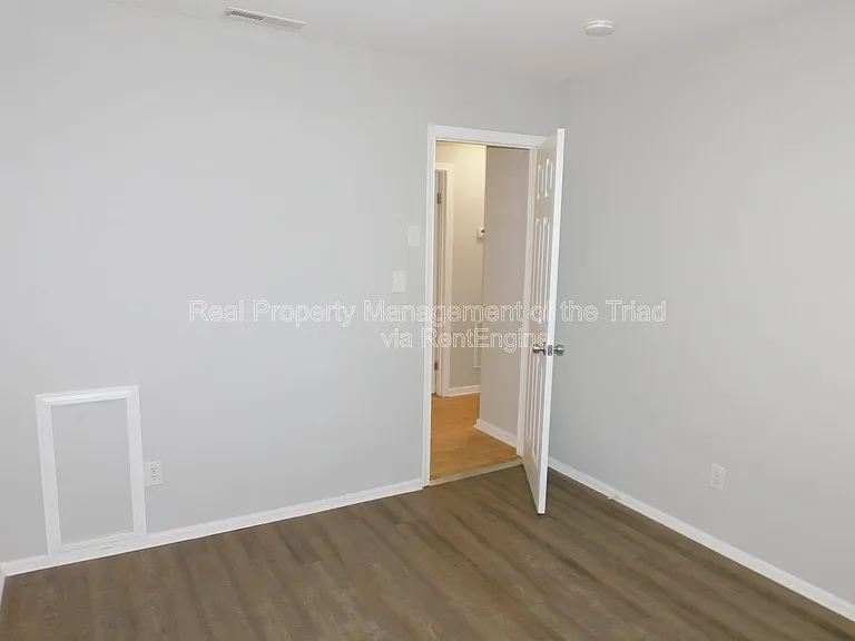 4216 Parker St #C — Photo 8