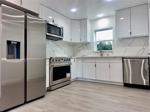 5th image of 3216 S 8th