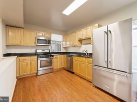 249 Chester St, Baltimore, MD