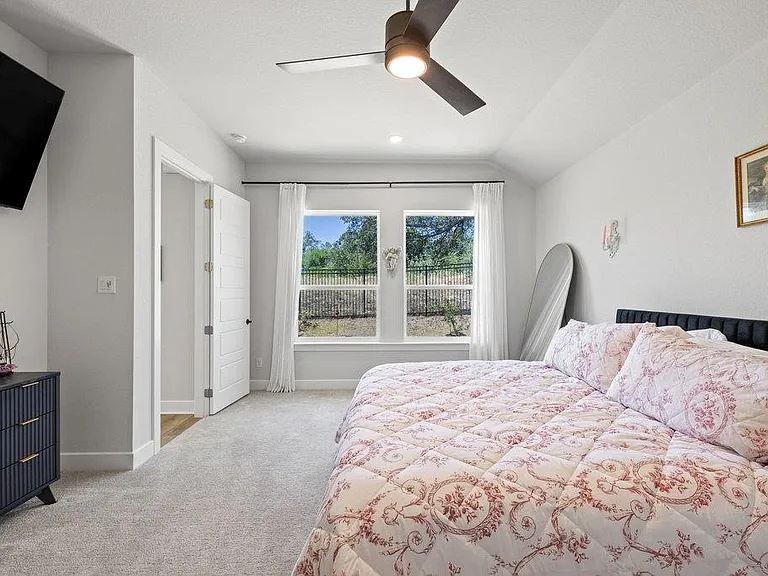 8408 Grenadier Dr — Photo 16