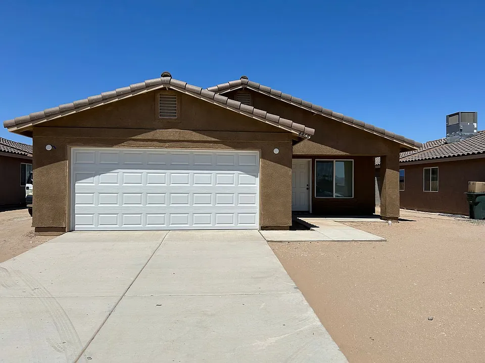 4468 S Cholla Way