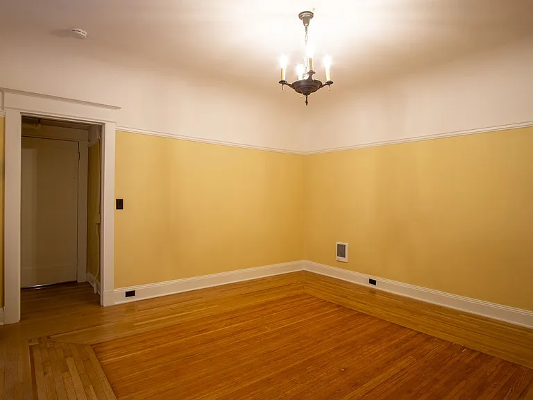 209 NW 23rd Ave #103 — Photo 7