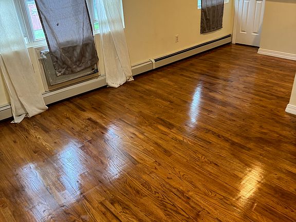 4th image of 11536 175th St Floor 2