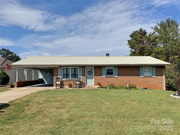 2360 Connelly Springs Rd, Granite Falls, NC 28630