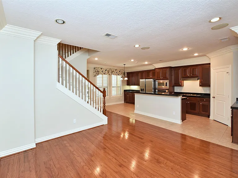 14435 Mayport Ln — Photo 5