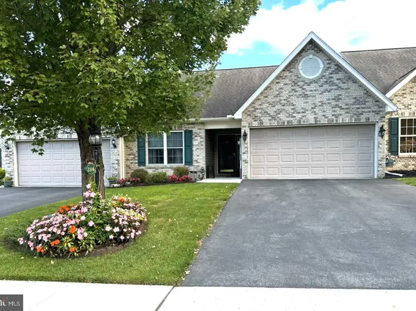 314 Touchstone Dr, Carlisle, PA 17015