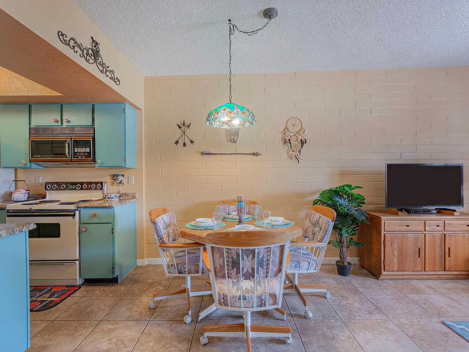 2844 S Calle Flamenco — Photo 4