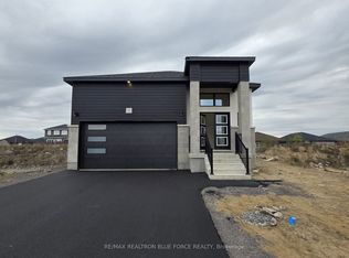 55 Dusenbury Dr, Loyalist, ON K0H 2H0