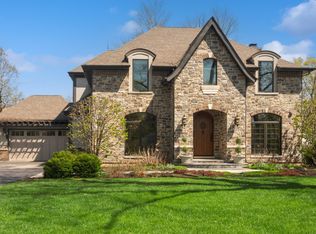 745 S Summit St, Barrington, IL 60010