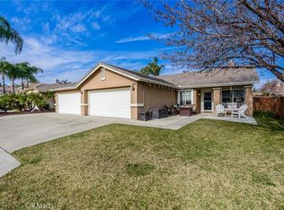 21910 Goldenrod Ln, Wildomar, CA 92595