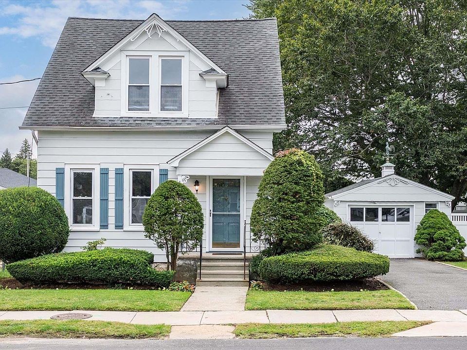 1st image of 502 Lakeview Avenue