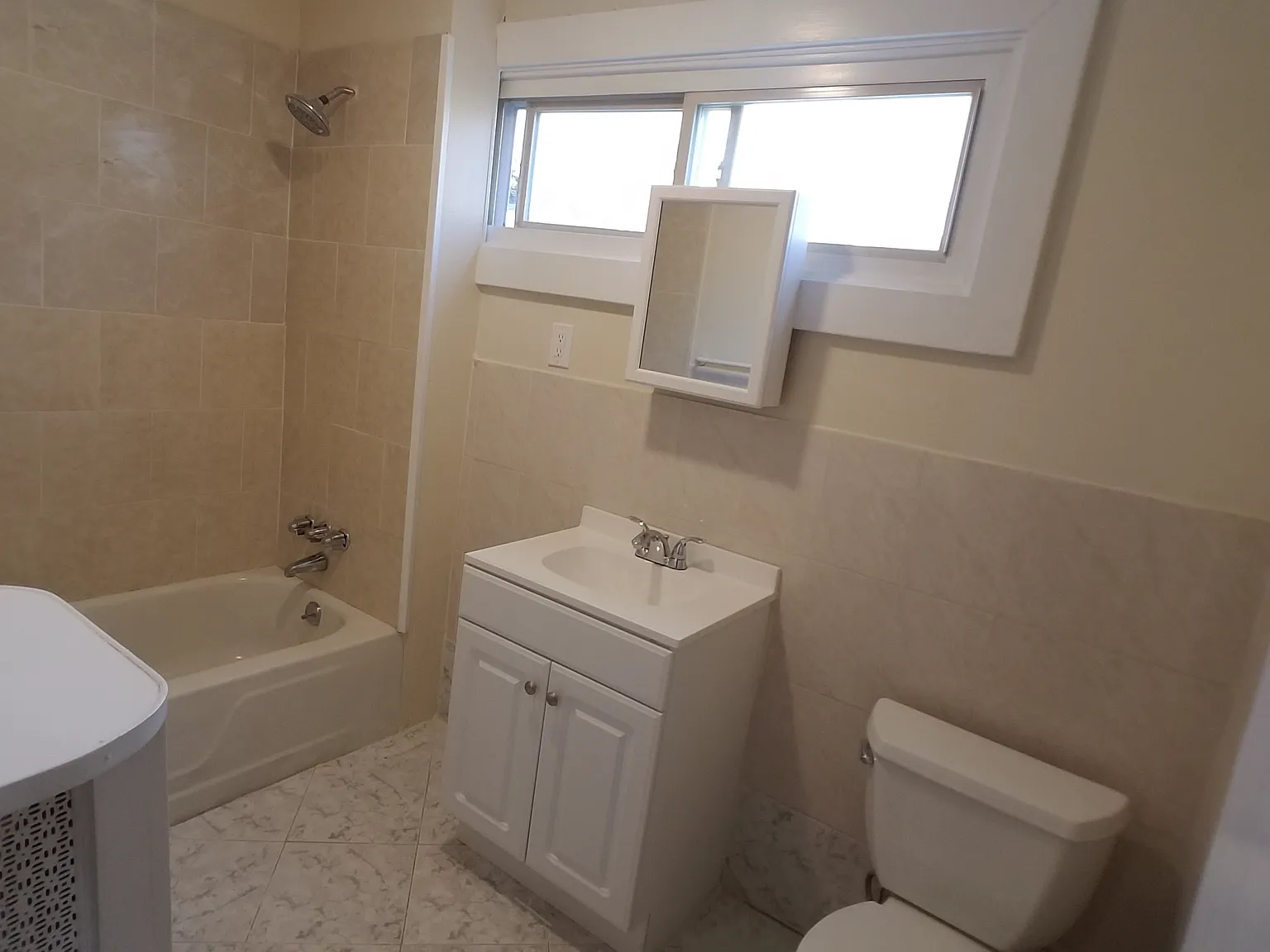 3 bed, 1134 sqft, $700 — Photo 2