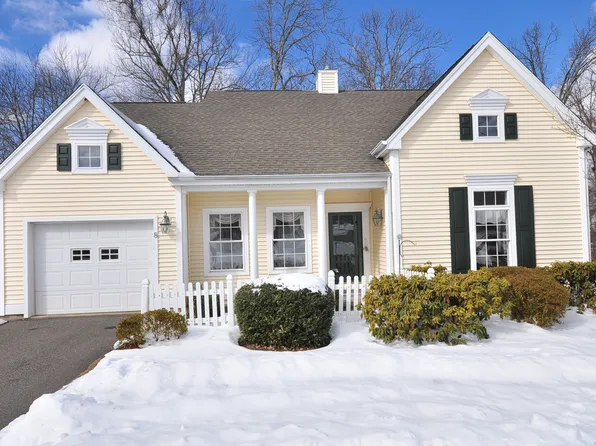 8 Bayberry Circle #8, Farmington, CT 06032