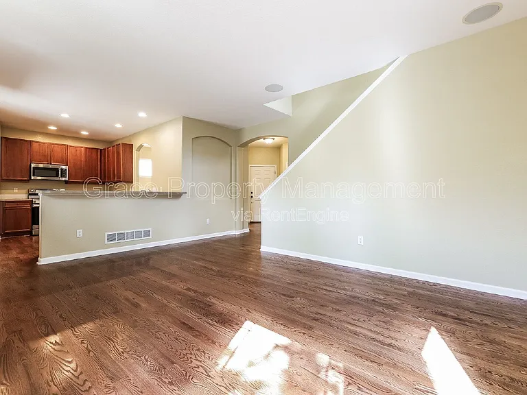 4731 Lucca Dr — Photo 4