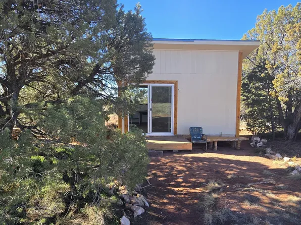 4454 E Palomar Dr, Williams, AZ 86046