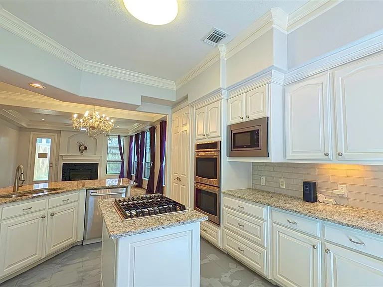 1307 Riverine Ct — Photo 12