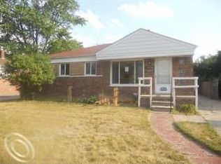 33540 Clinton St, Wayne, MI 48184