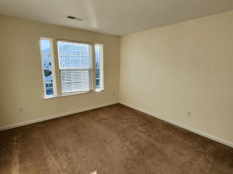 1280 Madison Ln — Photo 16