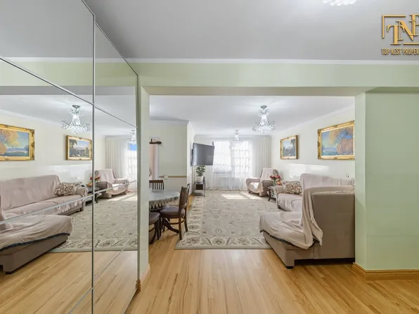 2310 Ocean Parkway image 13 of 23