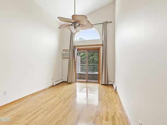 3rd image of 2215 74th St