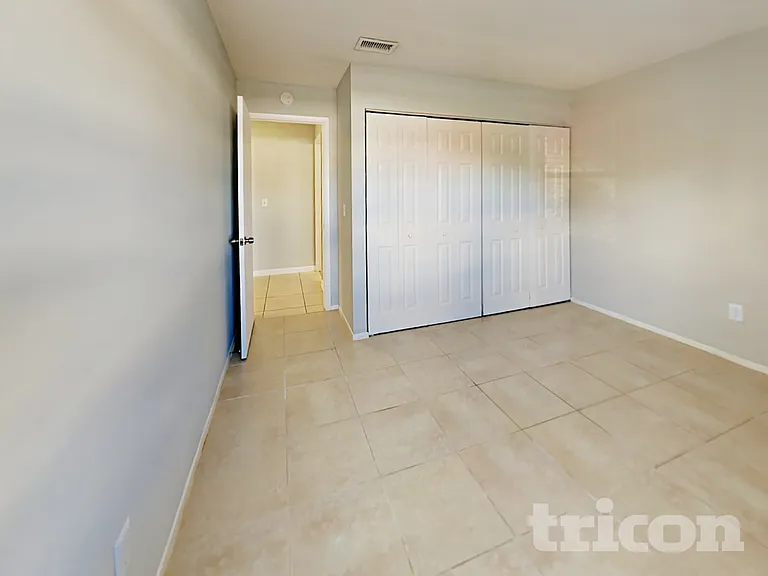 266 Iowa Woods Cir — Photo 9