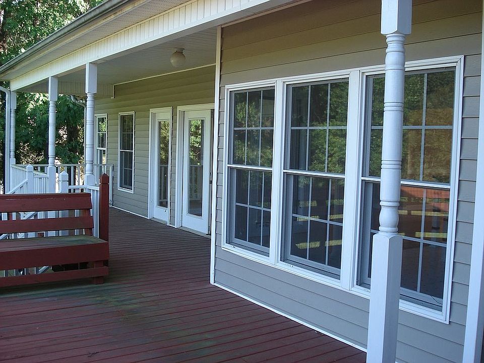 2nd image of 204 Driftwood Dr