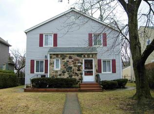 914 Palmer Rd, Grandview Heights, OH 43212