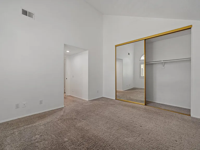 620 Holbrook Ct #101 — Photo 44