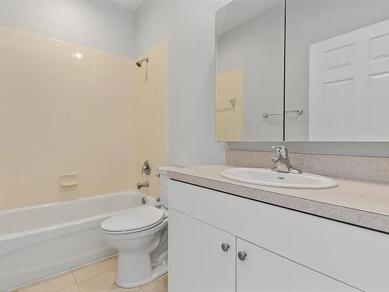 3923 Cape Haze Dr #302 — Photo 21