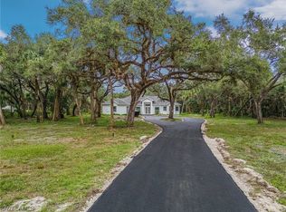 725 33rd Ave NW, Naples, FL 34120