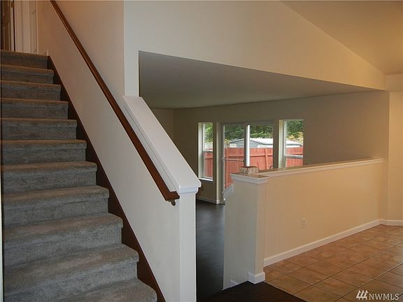 3rd image of 16903 27th Ave E