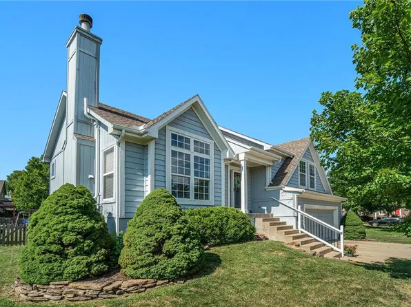 16234 W 157th Ter, Olathe, KS 66062