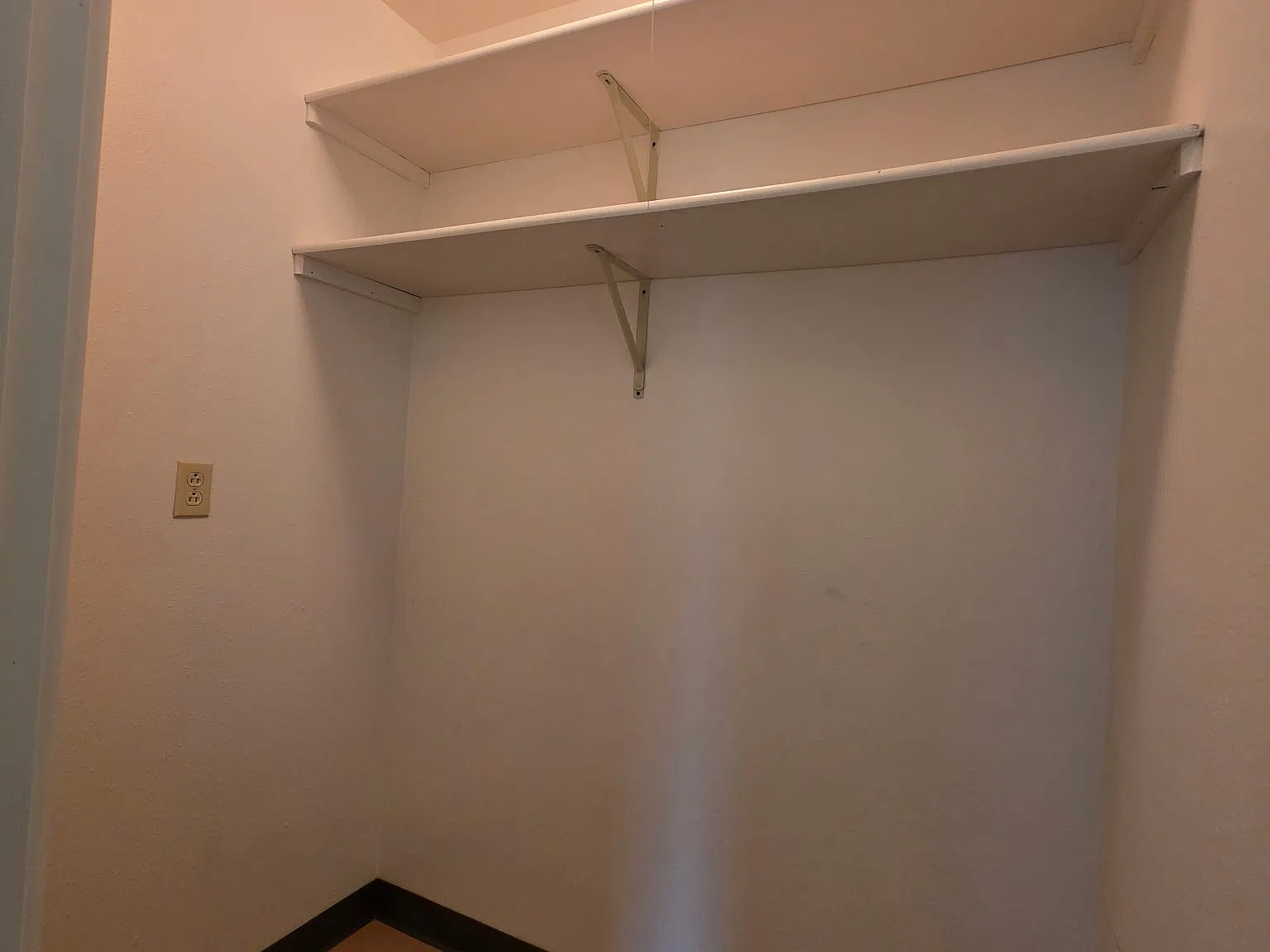 Liberty Lights Apartments B — Photo 4
