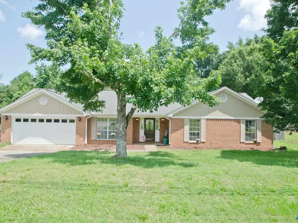 111 Hickory Trail Dr, Harvest, AL 35749