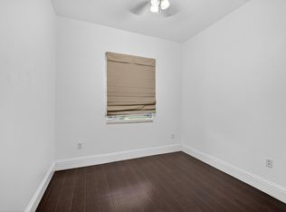 6072 NW 116th Dr, Coral Springs, FL 33076