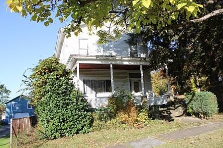 1st image of 423 N Kerr St