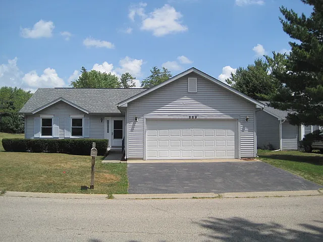 889 Pine Hill Dr photo 1