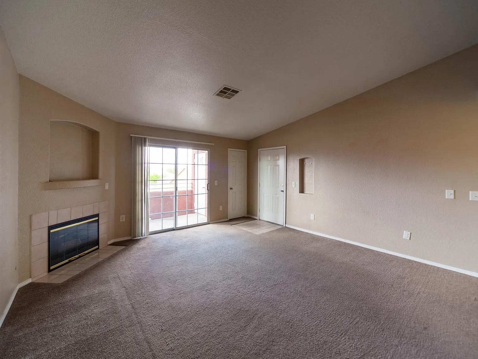 4730 E Craig Rd 2120 - 1 — Photo 1