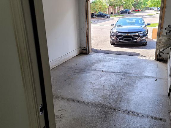 3rd image of 44620 Gwinnett Loop