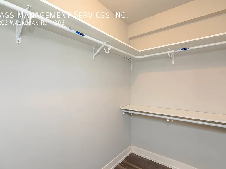 1202 Waukegan Rd, Glenview, IL — Photo 110
