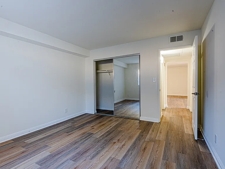 CYPRESS CONDOMINIUMS — Photo 15