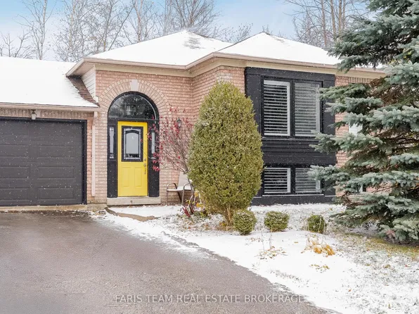 5 Harbour Cres, Wasaga Beach, ON L9Z 1G4