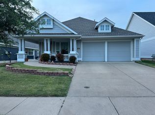 5025 Holliday Dr, Fort Worth, TX 76244
