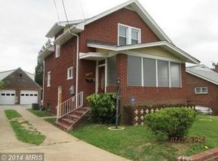 1722 12th St S, Arlington, VA 22204