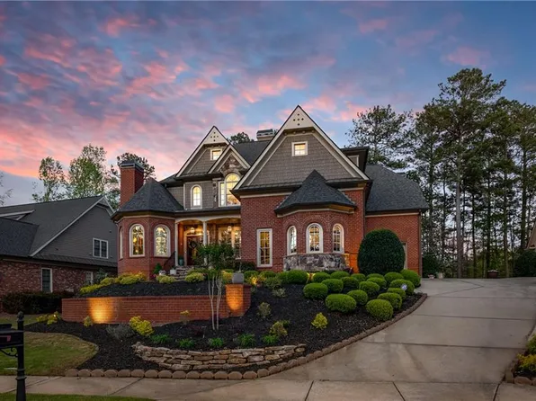 145 Cuthbert Ln, Acworth, GA 30101
