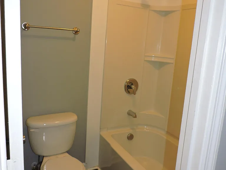 2494 Etiwan Ave — Photo 10