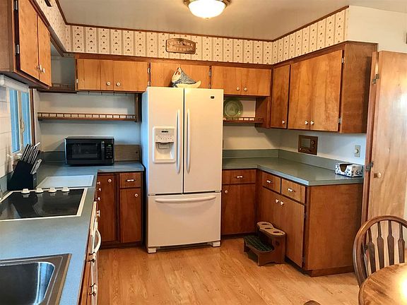 4th image of 4161 Sherry Ct