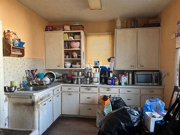 5th image of 5013 W 53rd St
